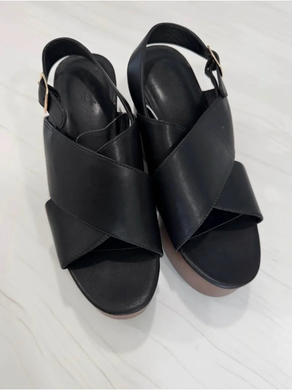 Universal Thread Black Leather Platform Wedge Sandal with Brown Wood-Look Sole